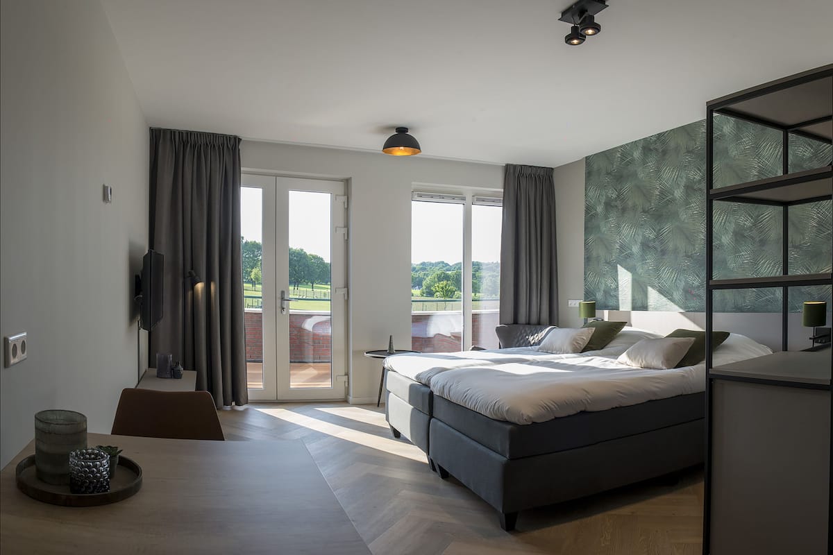 Double Room | WiFi (free), bed sheets