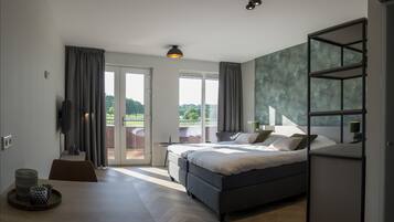 Double Room | Free WiFi, bed sheets