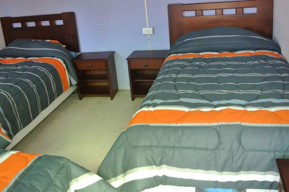 Shared Dormitory, Mixed Dorm, Shared Bathroom | Rollaway beds (surcharge), WiFi (free)