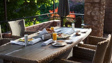 Free continental breakfast