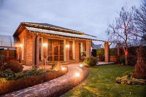 Deluxe Chalet, 1 Double Bed | Premium bedding, in-room safe, individually furnished, desk - Premium Village Residence (Hora)