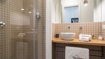 Standard Double or Twin Room | Bathroom | Shower, free toiletries, hair dryer, bathrobes