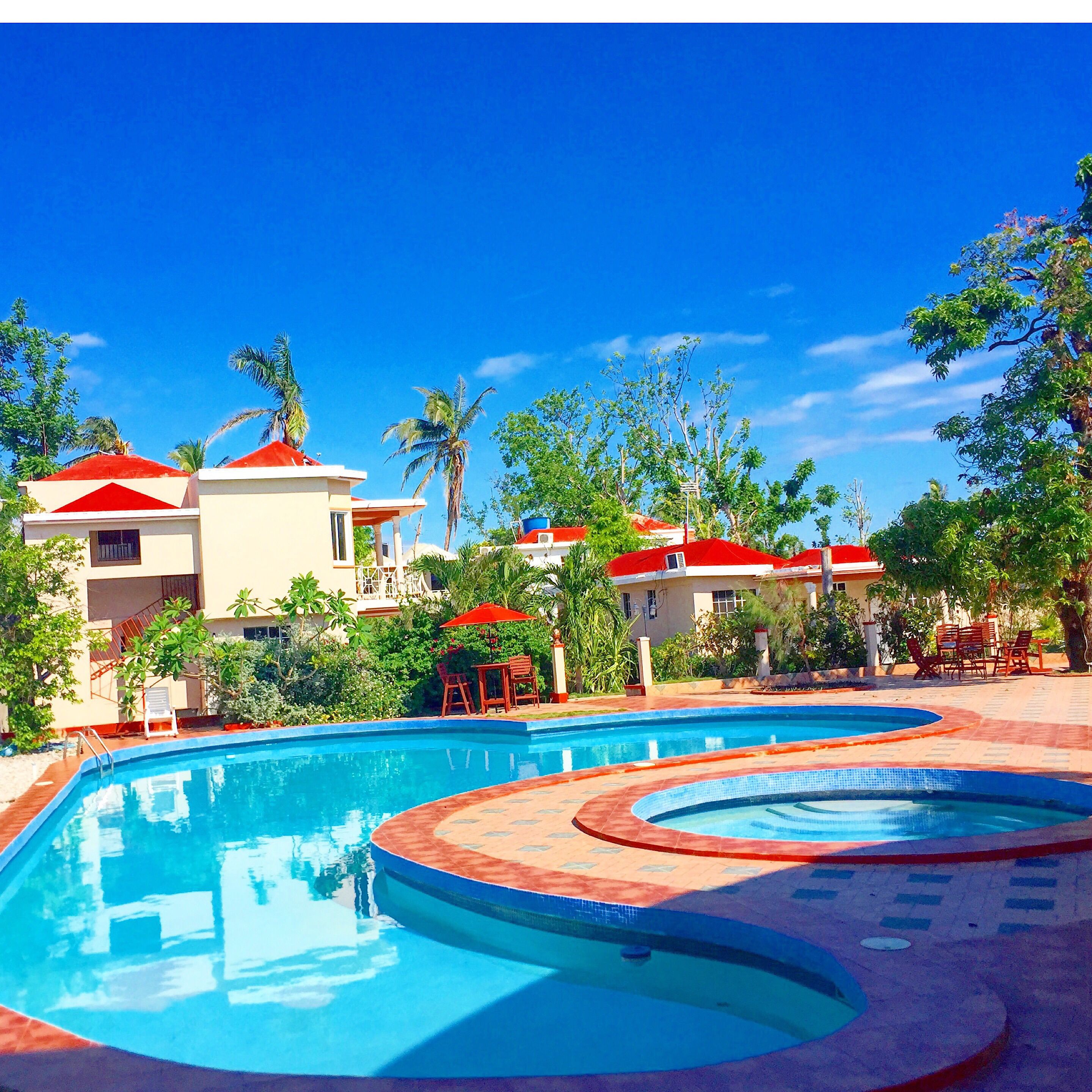 Innenpool, Außenpool