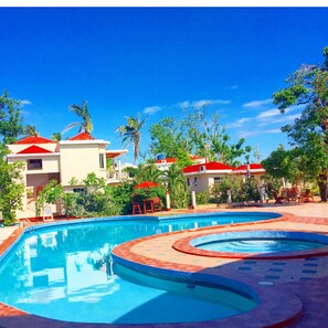 Indoor pool, outdoor pool
