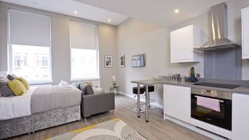 Classic Studio | In-room safe, desk, iron/ironing board, free cribs/infant beds