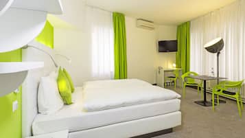 Deluxe Room with Twin Beds, accessible by the elevator | Premium bedding, down duvets, in-room safe, desk