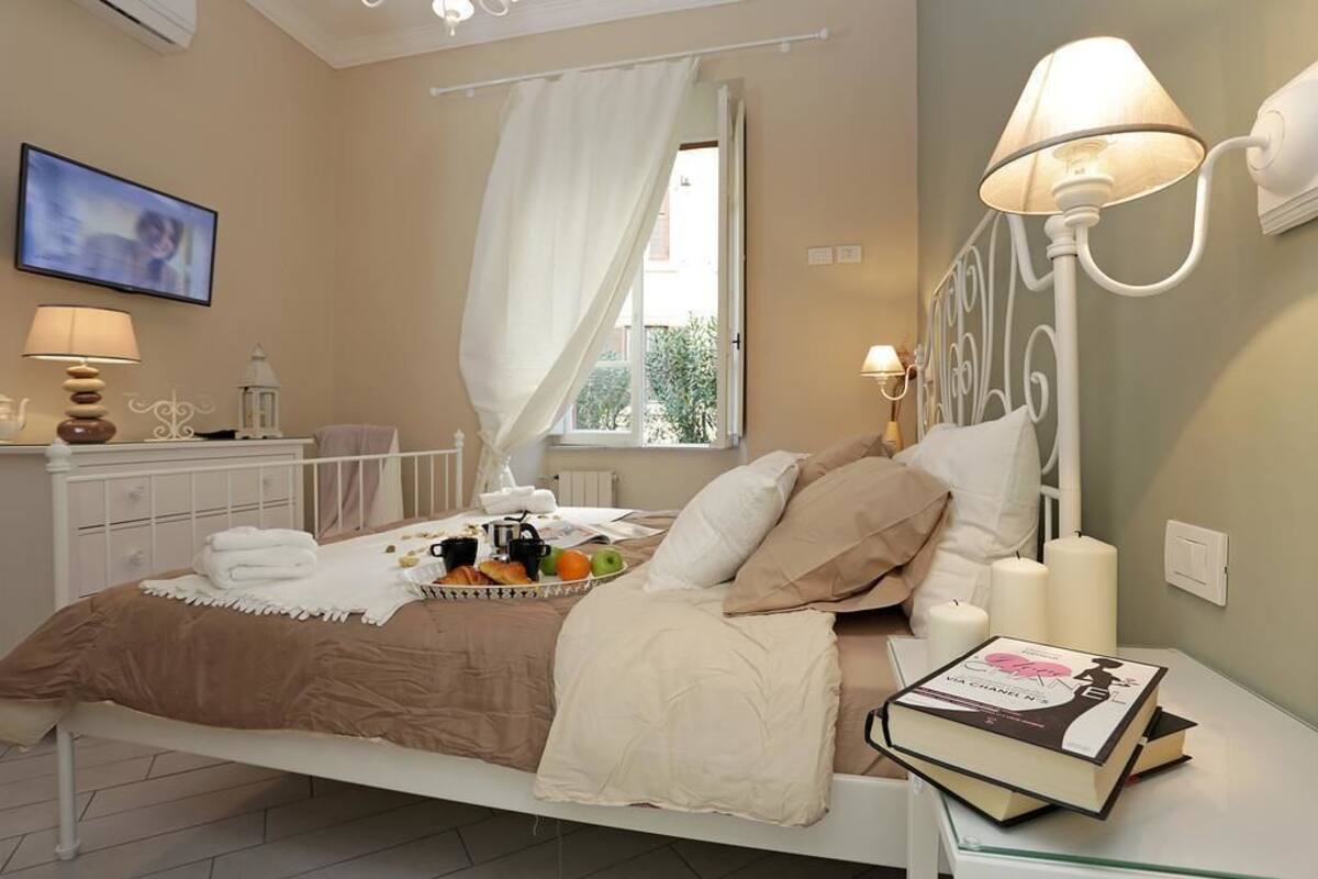 Basic Double Room | Premium bedding, minibar, in-room safe, iron/ironing board
