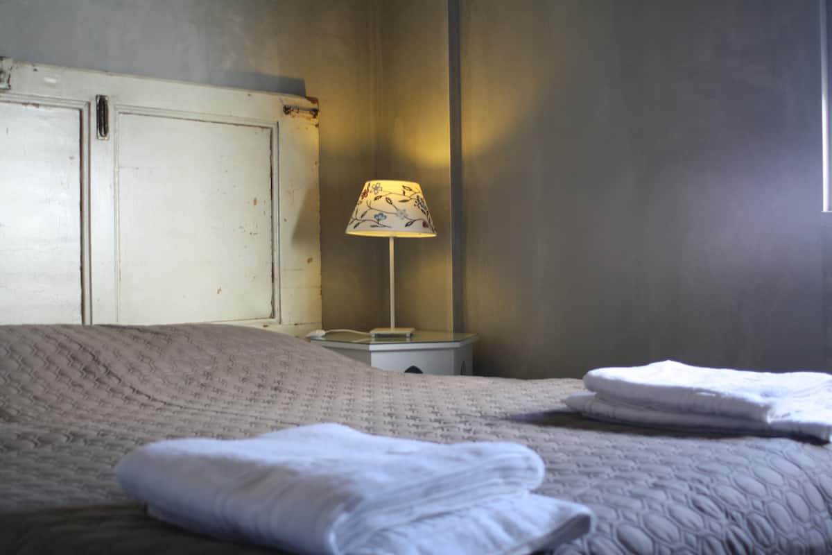 Värdeförvaringsskåp på rummet, individuell inredning och unika möbler
