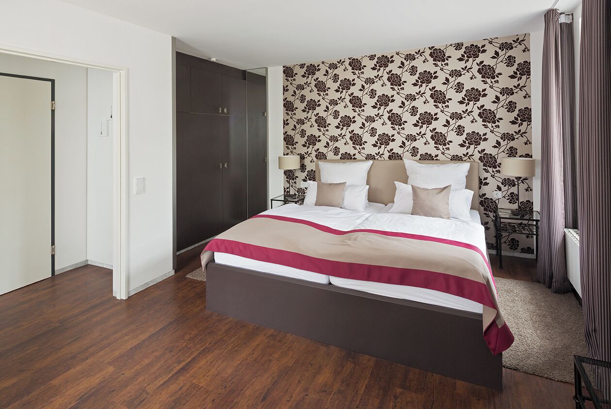 Comfort Double Room, Kitchenette | Premium bedding, desk, WiFi (free), bed sheets