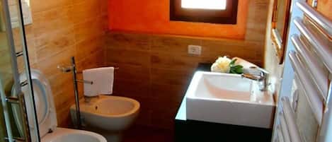 Double Room | Bathroom