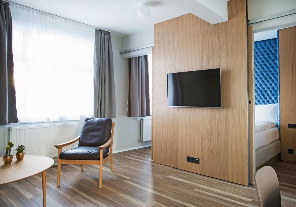 Blackout curtains, soundproofing, iron/ironing board, free WiFi
