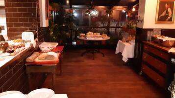 Daily buffet breakfast (EUR 24 per person)