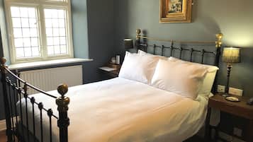 Standard Double Room, 1 Queen Bed | Hypo-allergenic bedding, individually decorated, desk