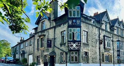 The Wheatsheaf