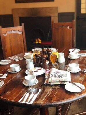 Free daily cooked-to-order breakfast - The Wheatsheaf (Milnthorpe)