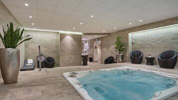 Bain à remous intérieur