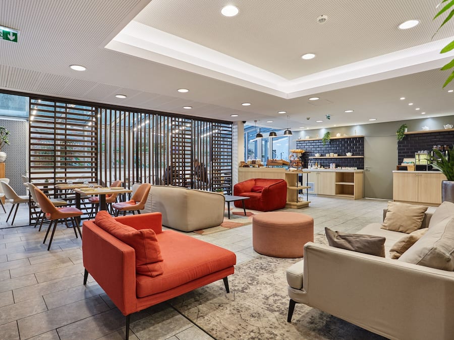 Desayuno buffet (EUR 21 por persona)