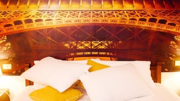 Hochwertige Bettwaren, Minibar, Zimmersafe, Schreibtisch