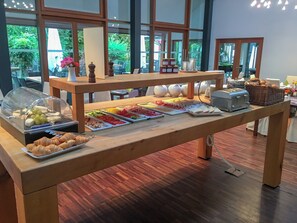 Dagelijks ontbijtbuffet inbegrepen