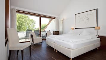 Comfort-Doppelzimmer | Individuell dekoriert, individuell eingerichtet, Schreibtisch