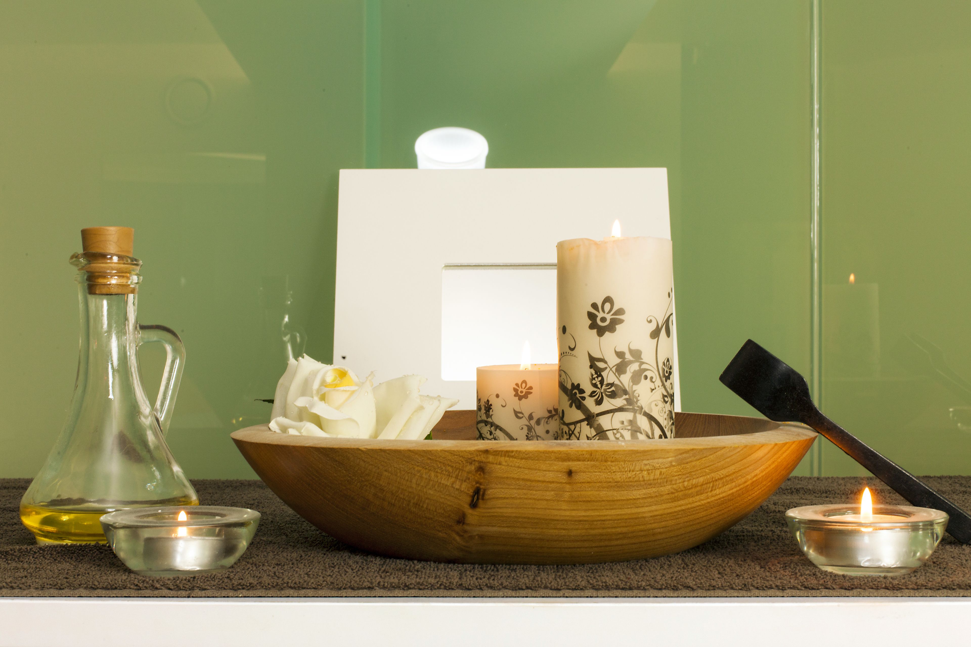 body treatments, hot stone massages