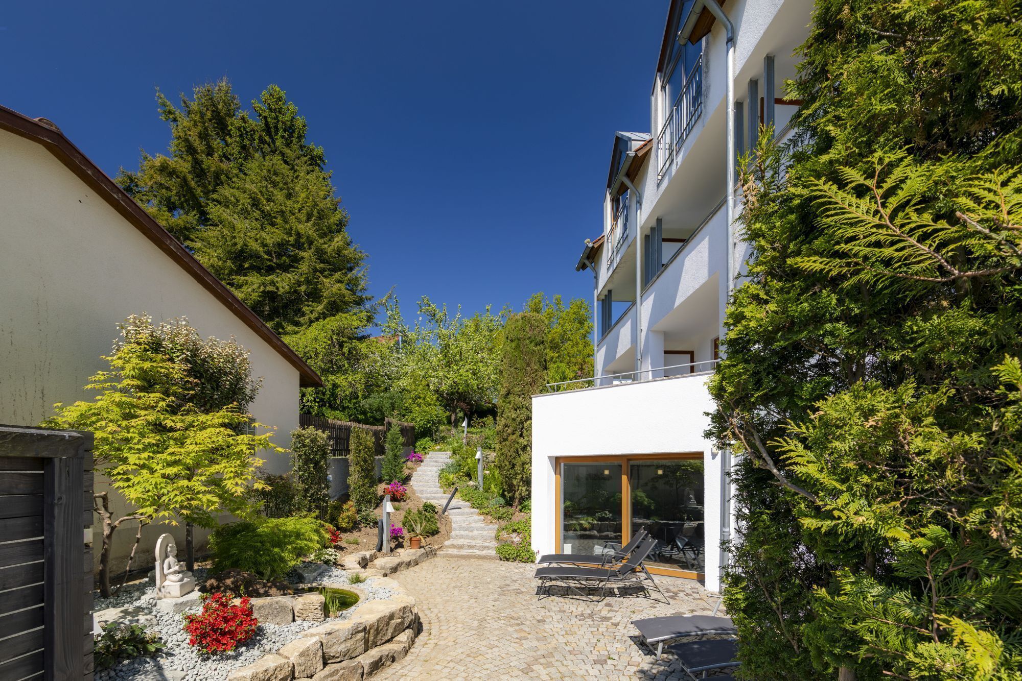 Körperbehandlungen, Warmsteinmassagen