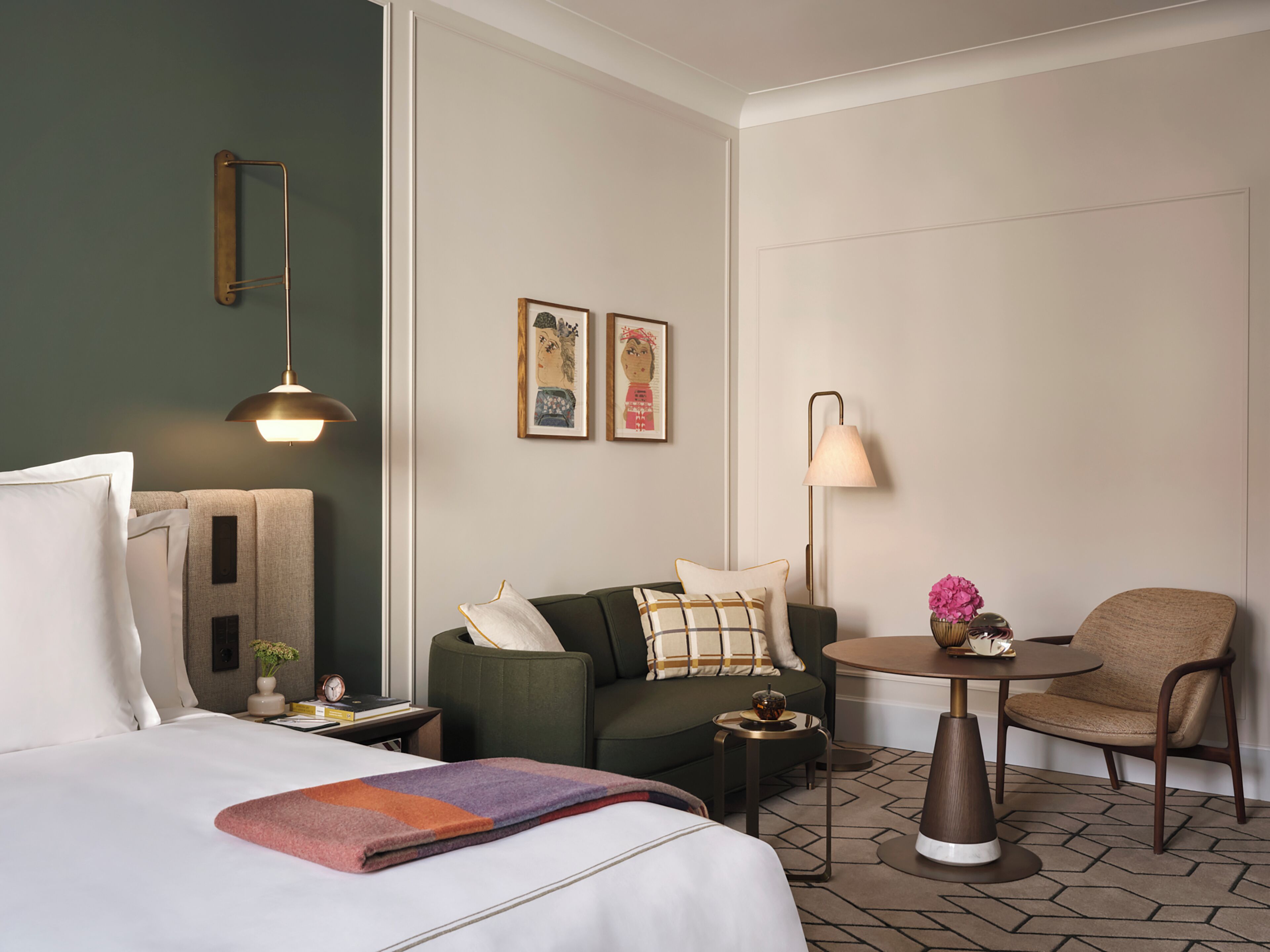 Premium bedding, down comforters, minibar, in-room safe