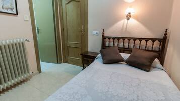 Single Room, Private Bathroom | Free WiFi, bed sheets