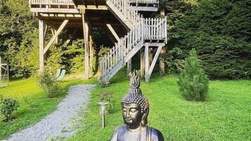 Comfort Tree House | Exterior