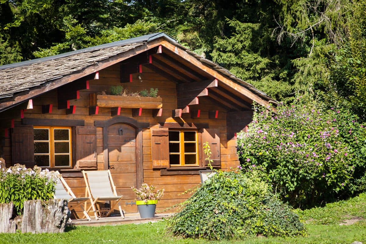 Ropa de cama de alta calidad, minibar y escritorio