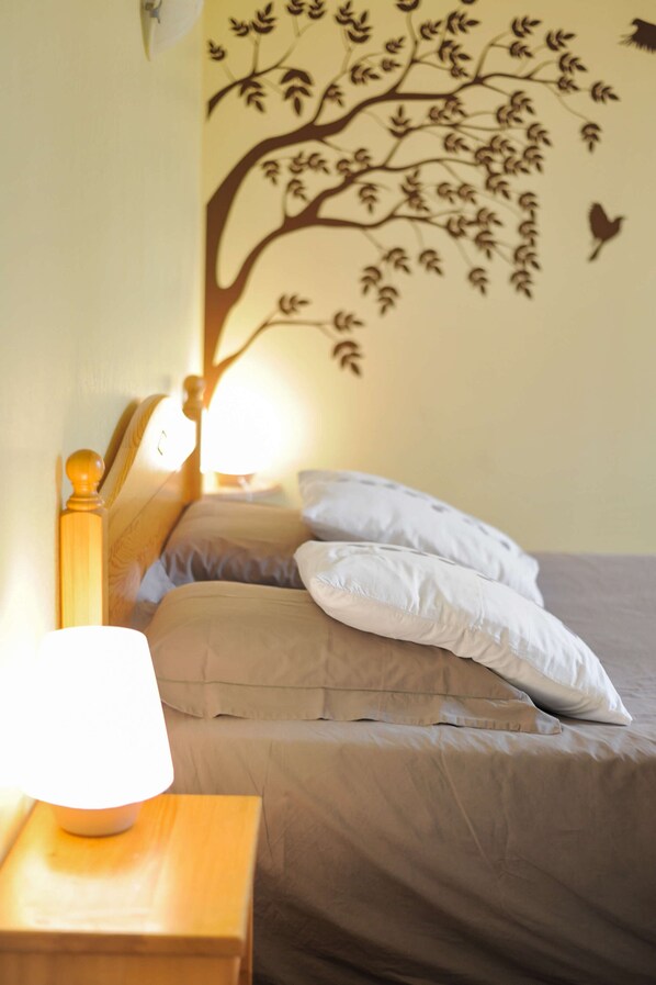 Double Room, Mountain View | Premium bedding, individually decorated, desk, soundproofing - L'Astrassadou (Rézentières)