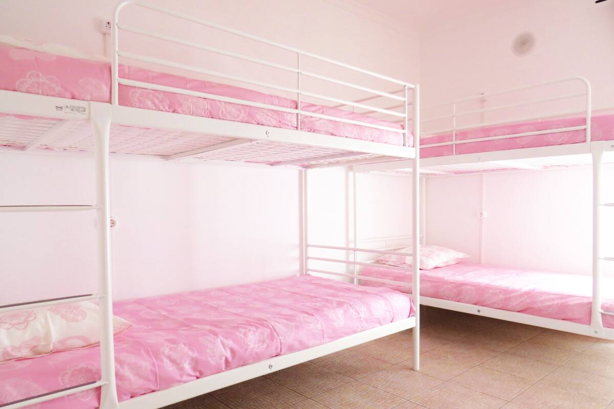 Bed in 4-Bed Mixed Dormitory | Iron/ironing board (on request), WiFi (free), bed sheets