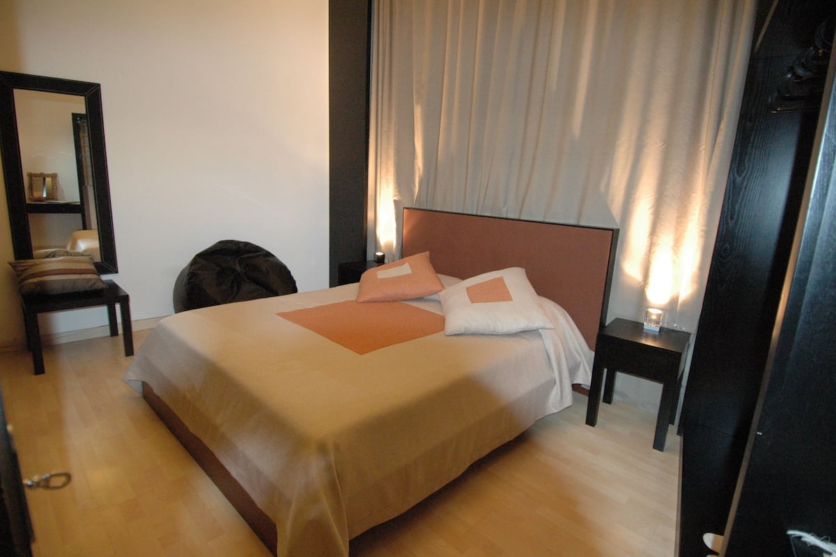 Apartment, 1 Schlafzimmer (Santa Chiara) | 1 Schlafzimmer, hochwertige Bettwaren, Minibar, Schreibtisch