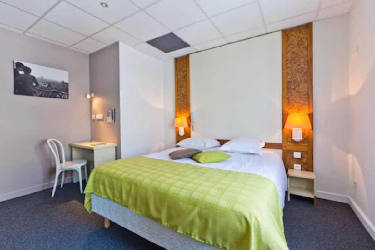 Desk, iron/ironing board, free WiFi, bed sheets