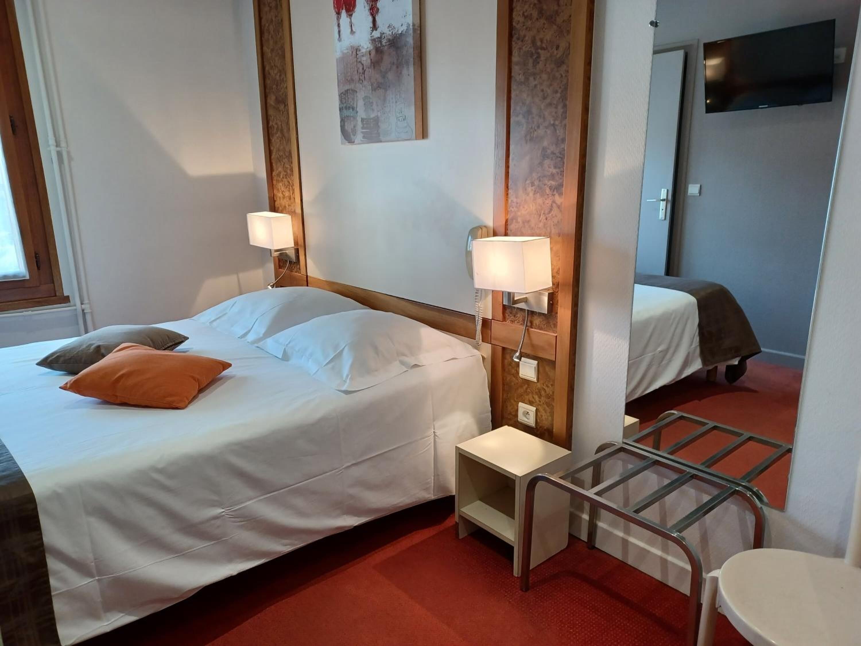 desk, iron/ironing board, free wifi, bed sheets