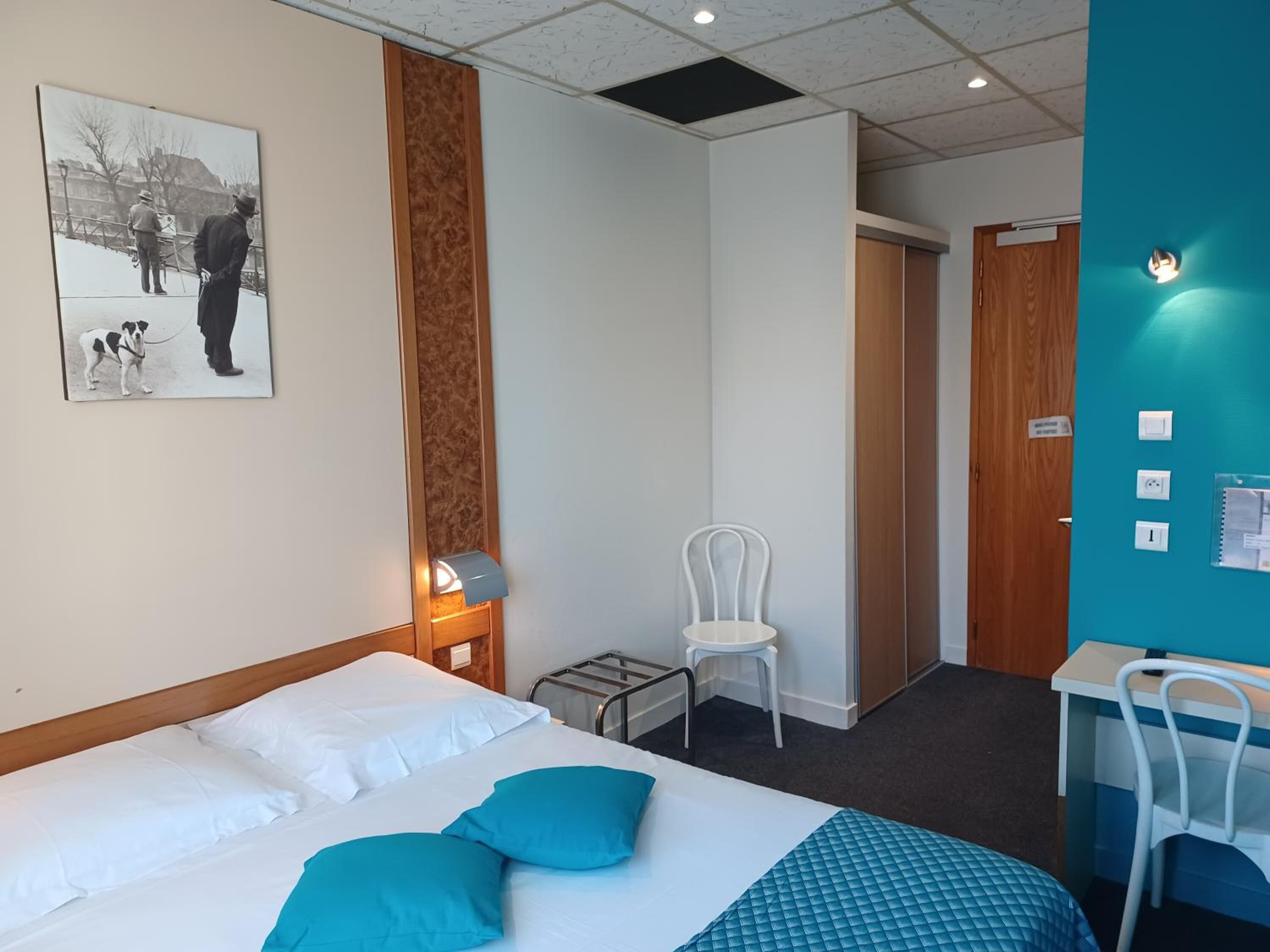 Foto - Logis Hôtel Restaurant Bellevue Annecy