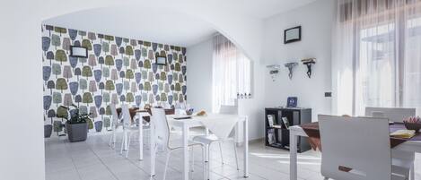 Coin salon dans le hall