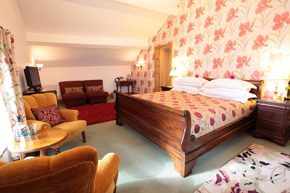 Premium bedding, iron/ironing board, rollaway beds, free WiFi