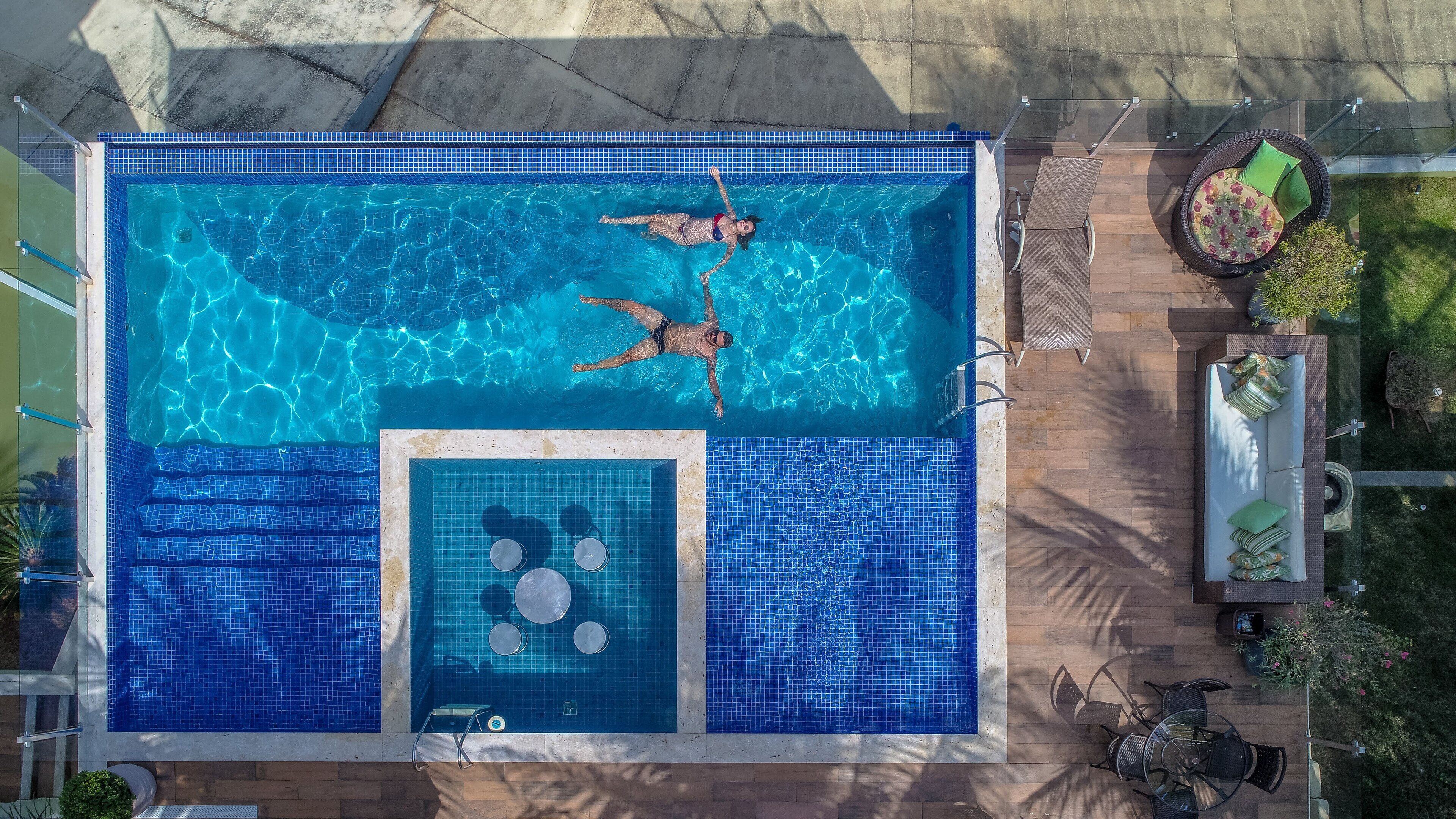 Outdoor pool, pool loungers