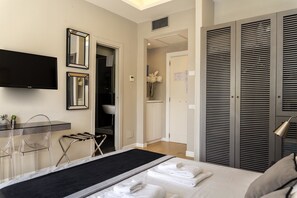 Double Room, Balcony - Top Floor Trastevere (Rome)