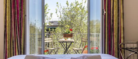 Dreibettzimmer, Balkon