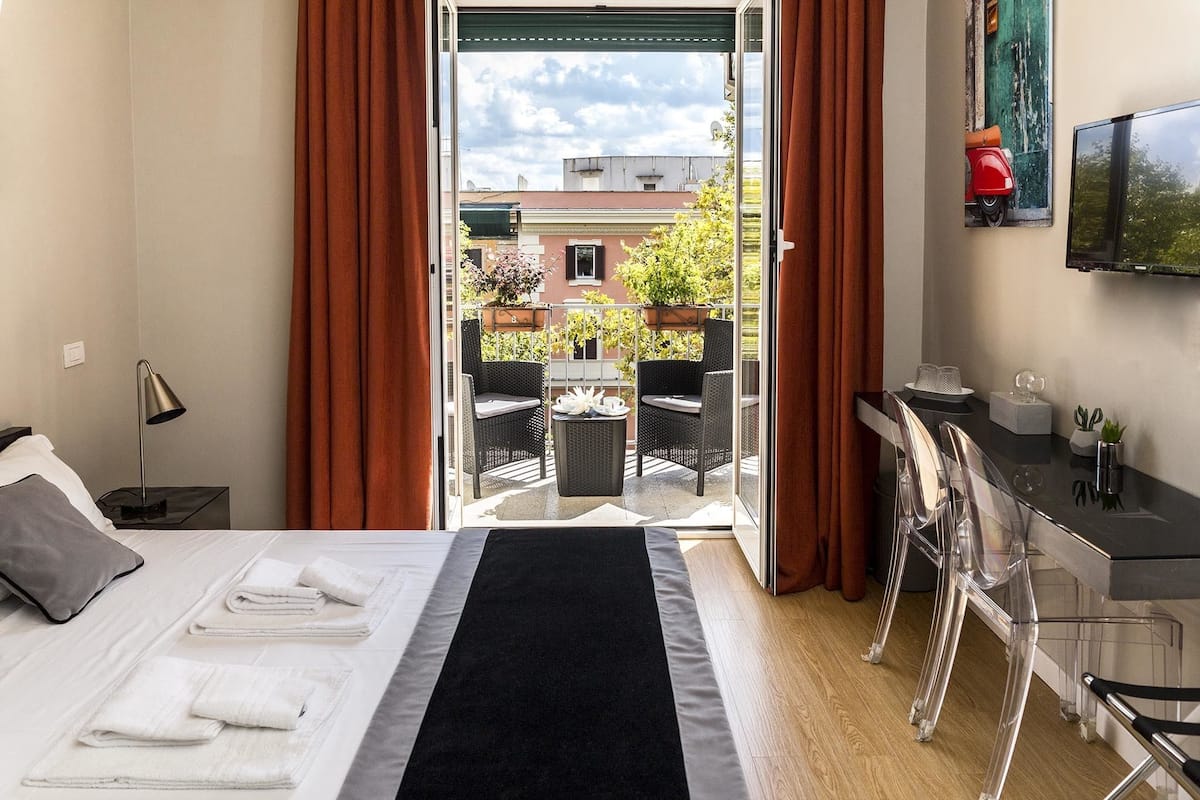 Double Room, Balcony