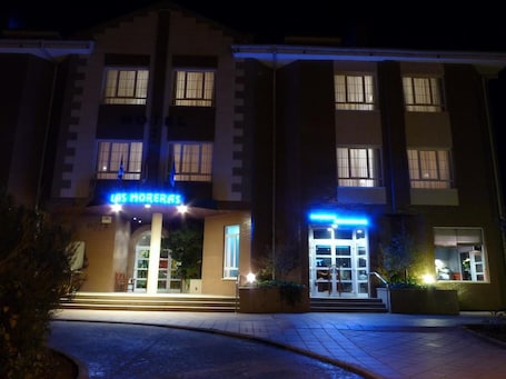 Voorkant van accommodatie. Hotel Las Moreras