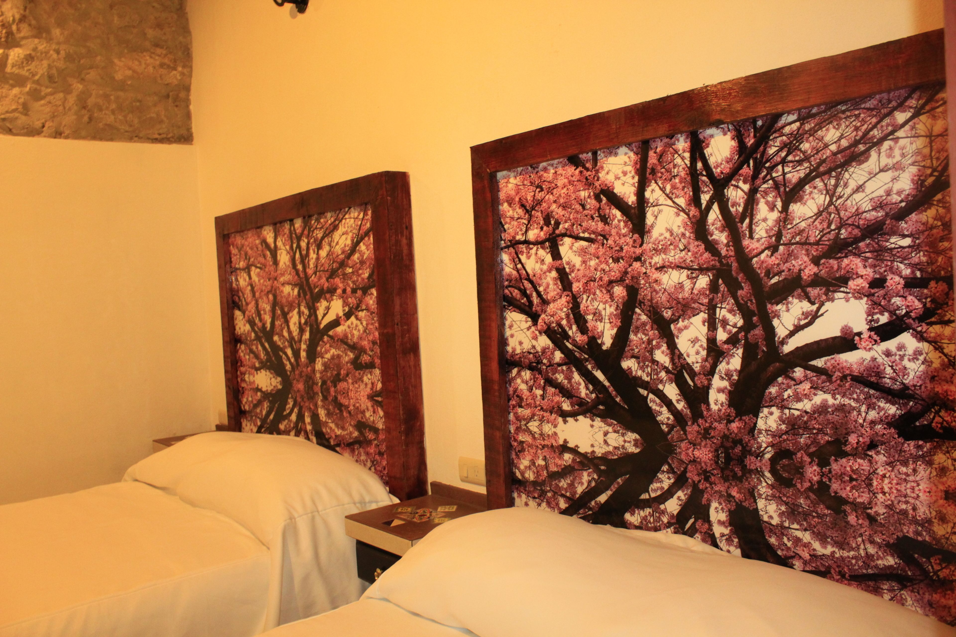 classic double room | desk, free wifi, bed sheets