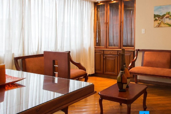 Televisión 32 pulgadas con canales de televisión por cable