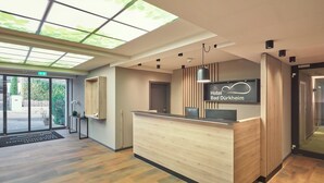 Reception - Hotel Bad Dürkheim (Bad Durkheim)