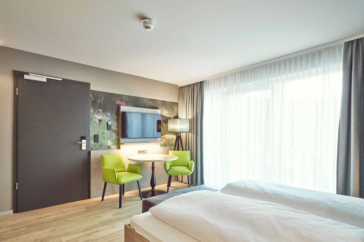 Komfort-Doppel- oder -Zweibettzimmer