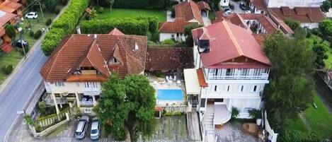 Fachada de la propiedad