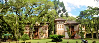 托卡達科魯亞旅館