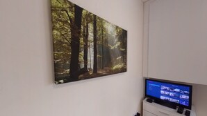 Standard Single Room, Shared Bathroom (Room 505) | Iron/ironing board, free WiFi - Jaylets Budget Leicester (Leicester)